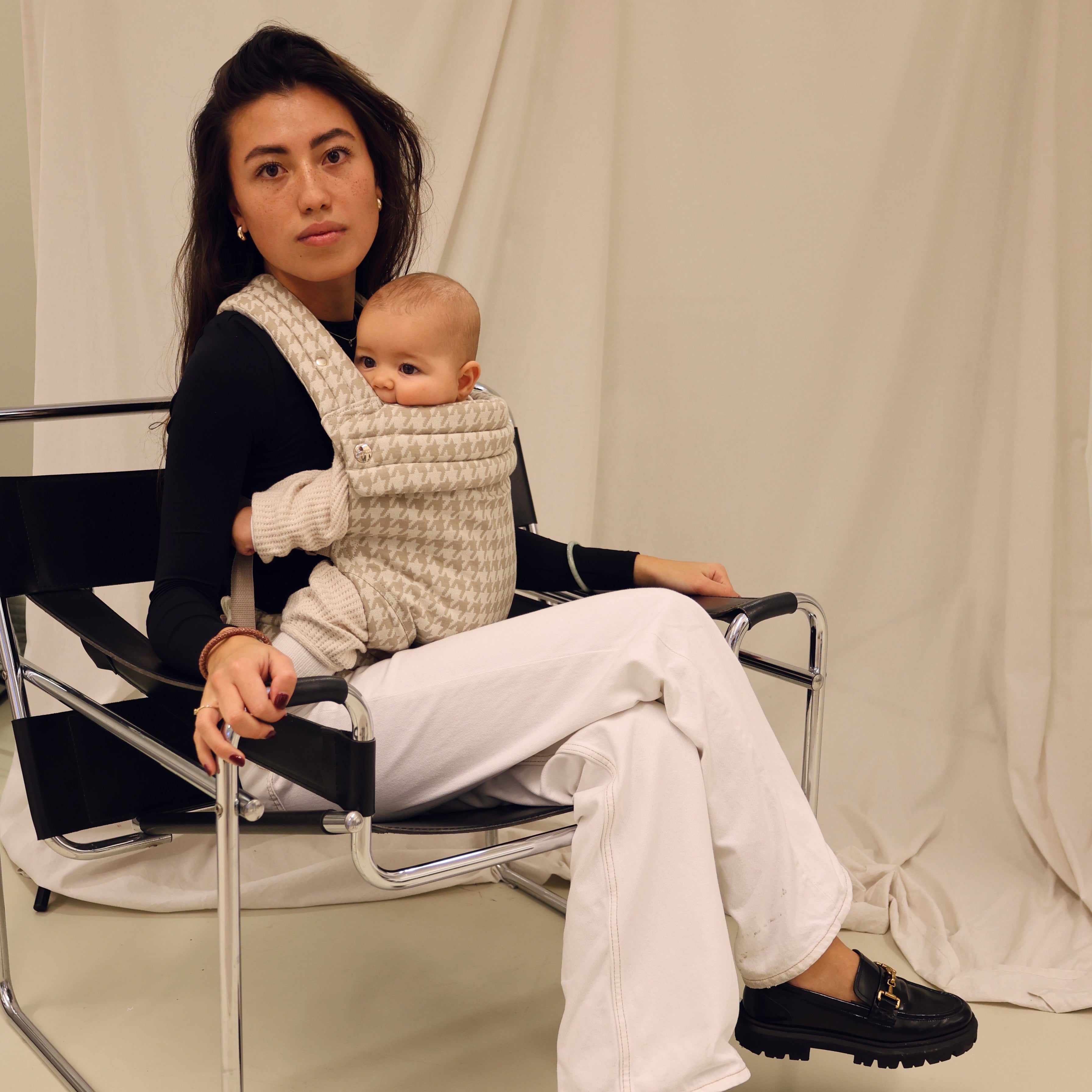 Baby carrier - Houndstooth Beige